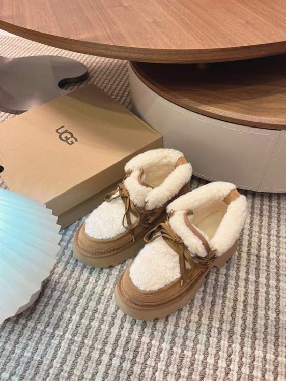 Picture of UGG Shoes _SKUUGGsz35-40LL091819723